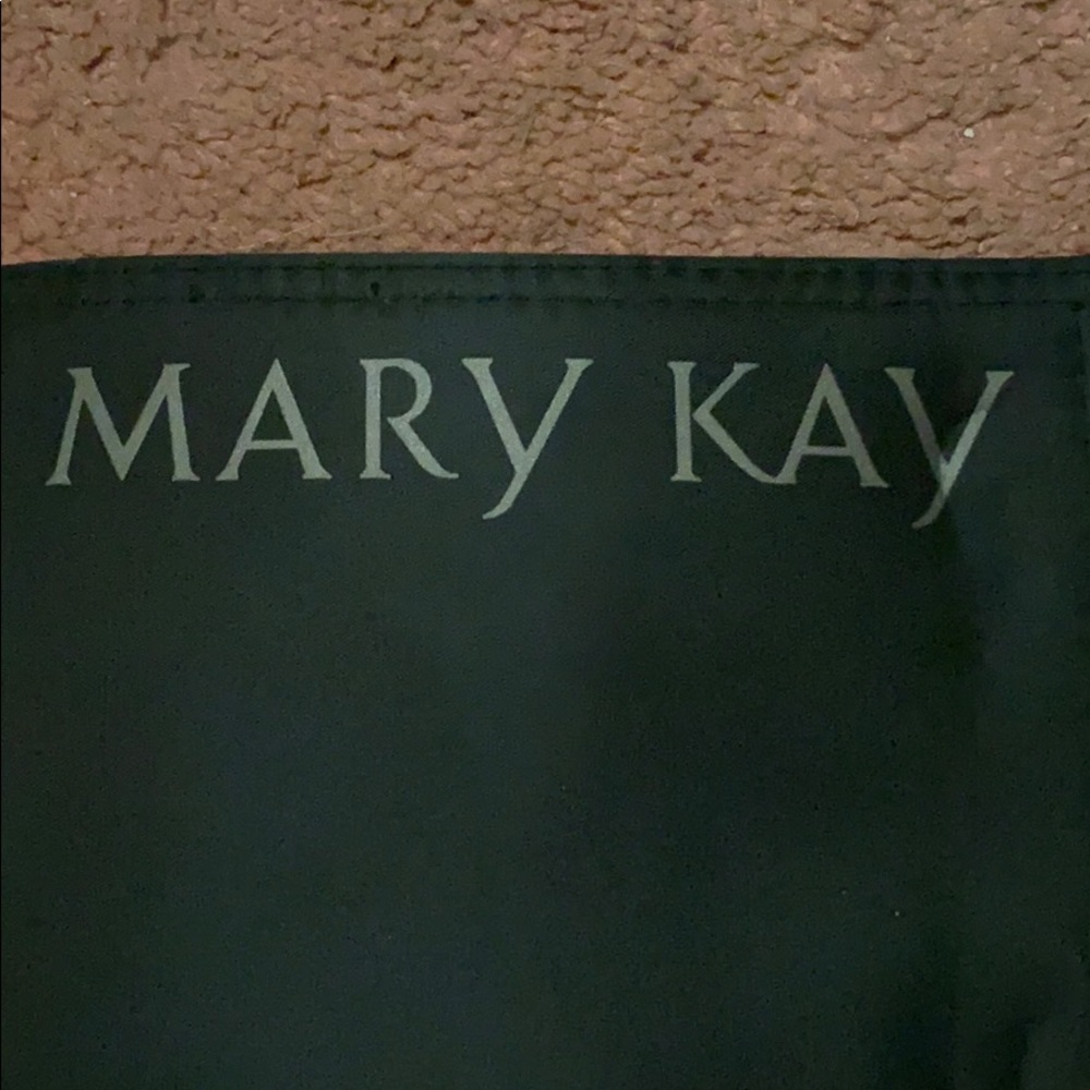 Mary Kay travel makeup case